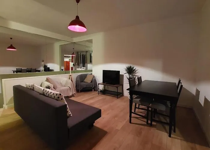 Au Coeur De Menilmontant Paris